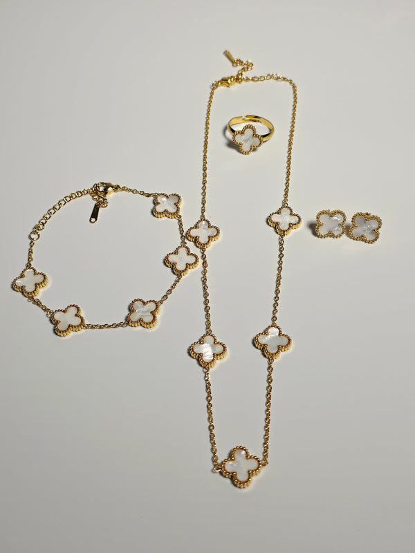 White Floral Jewelry Set